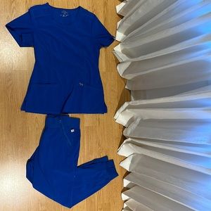 Cherokee infinity scrubs